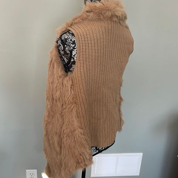Tan Cashmere with Real Fur Vest - Picture 2 of 3